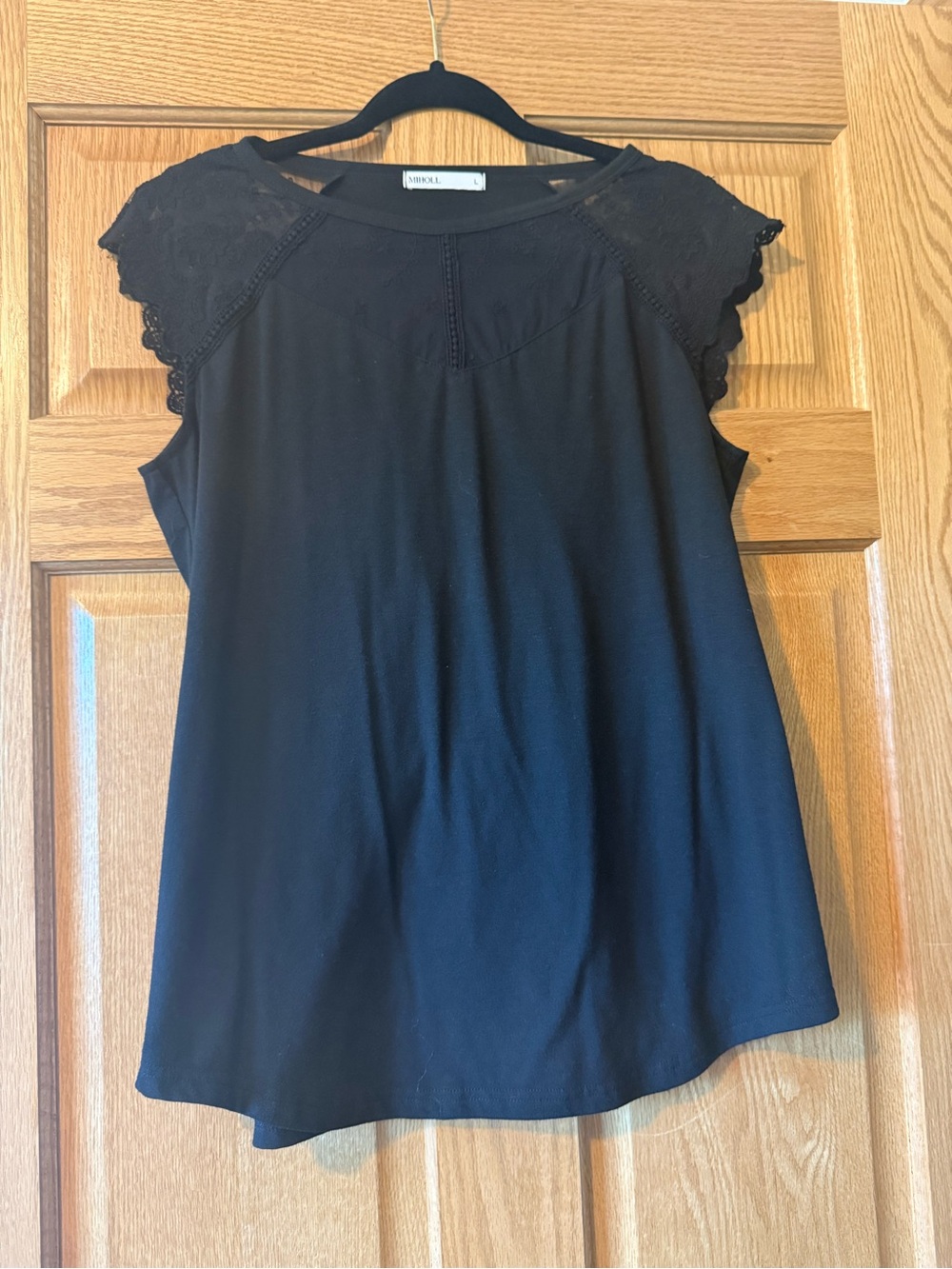 Sleeveless Lace-Trim Black Women's Top